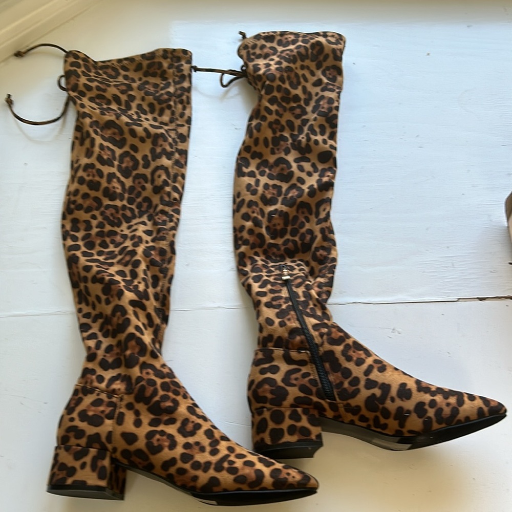 Leopard knee high boots by Yoki. Size 8.5 brand new